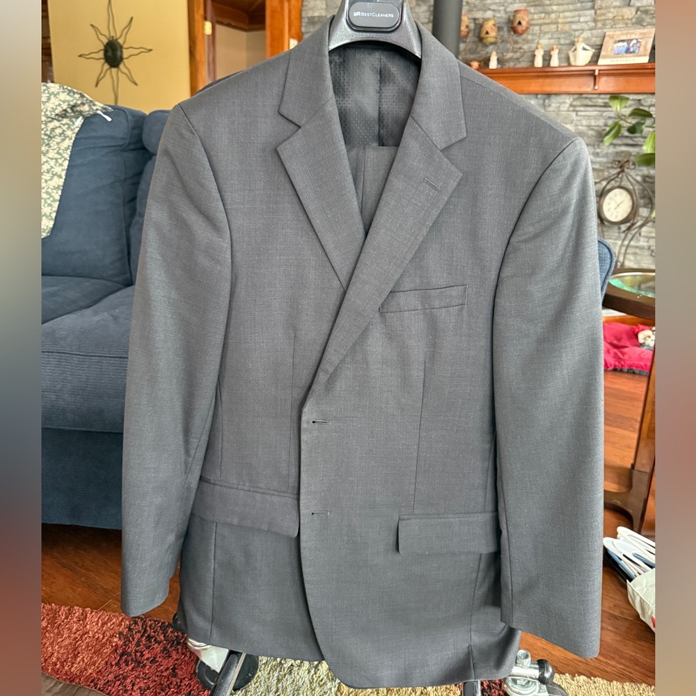 Alfani men’s suit